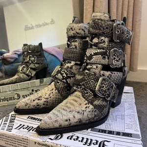 Jeffrey Campbell Womens Caceres Boot